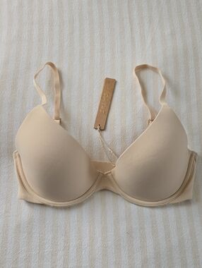 SKIMS Fits Everbody Scoop Plunge Bra Size:32D Sand